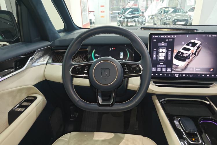 Used Zeekr 009 2022 Revised WE Version Steering Wheel