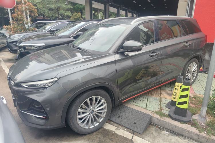 Used CHANGAN OSHAN X7 PLUS 2022 1.5T Blue Whale Edition Automatic Prestige Version