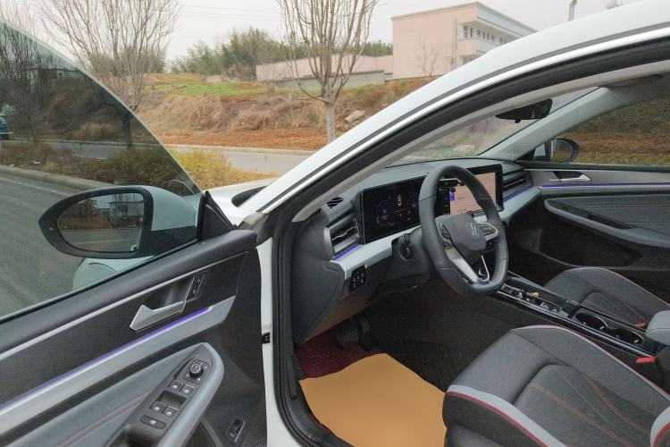 Used Volkswagen Lamando 2025 Lavida L 280TSI DSG Cool & Spicy Edition
