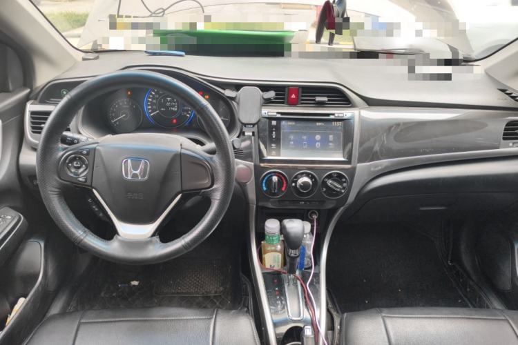 Used Honda Crider 2013 1.8L automatic luxury edition