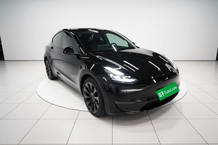 Used Tesla Model Y 2022 Long-Range All-Wheel-Drive Version
