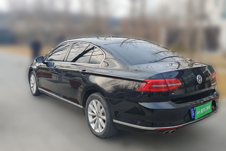 Used Volkswagen Magotan 2017 330TSI DSG Leading Model
