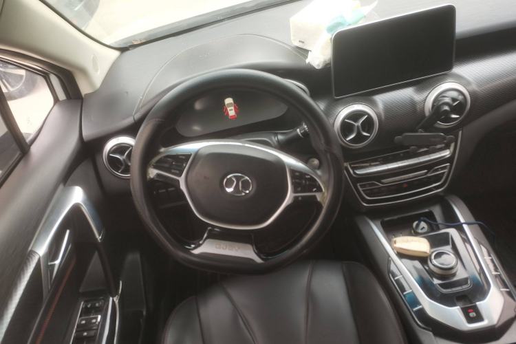 Used BAIC Beijing EU5 2018 R500 Smart Wind Edition