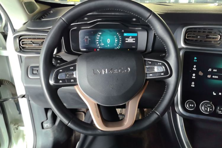 Used Lynk & Co 01 2017 2.0T Two-Wheel Drive Pro Edition
