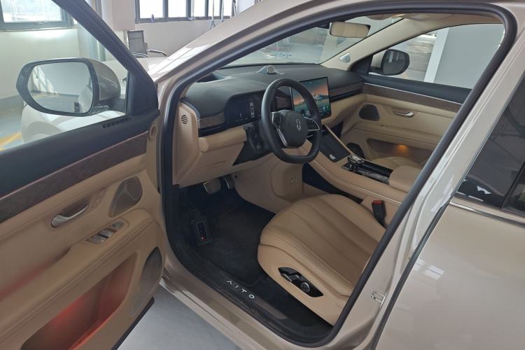 Used Hima AITO M7 2022 1.5T Four-Wheel Drive Luxury Edition Driver Seat