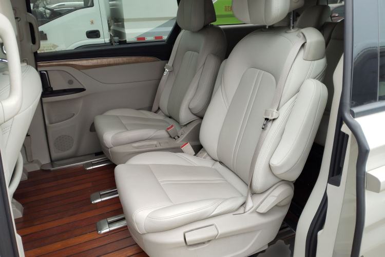 Used Buick GL8 2017 ES 28T Comfort Model China V Standard