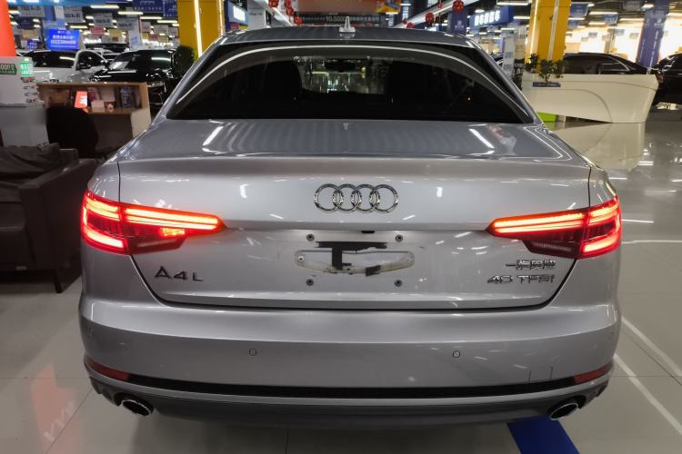 Used Audi A4L 2018 30th Anniversary Edition 40 TFSI Fashion Model