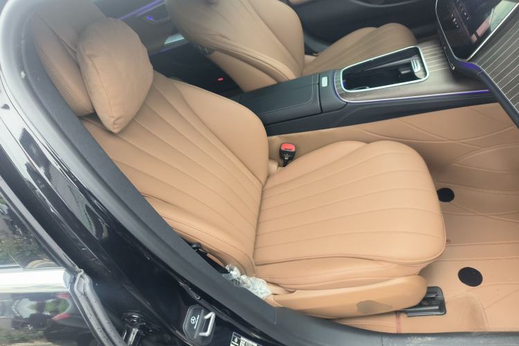 Used Mercedes-Benz E-Class 2025 Facelift E 300 L Fashion Edition
