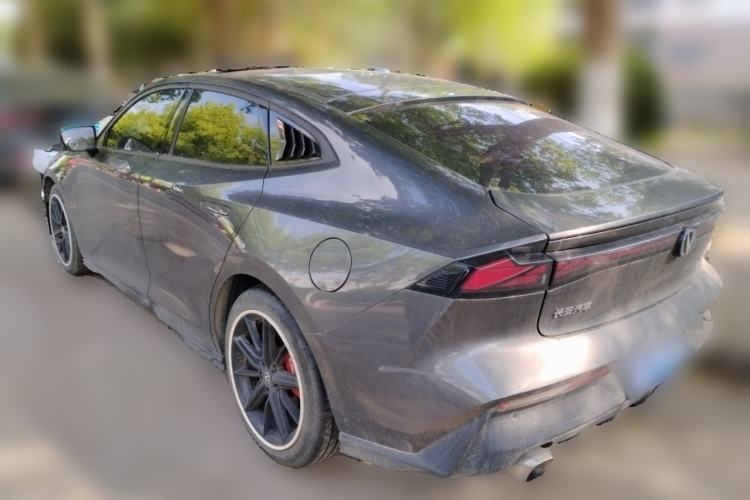 Used CHANGAN UNI-V 2022 1.5T Prestige Version
