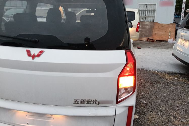 Used Wuling Hongguang PLUS 2019 1.5T Manual Luxury 7-Seater
