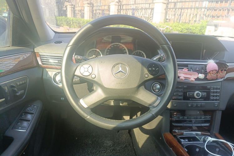 Used Mercedes-Benz E-Class 2011 E 300 L Elegant Model
