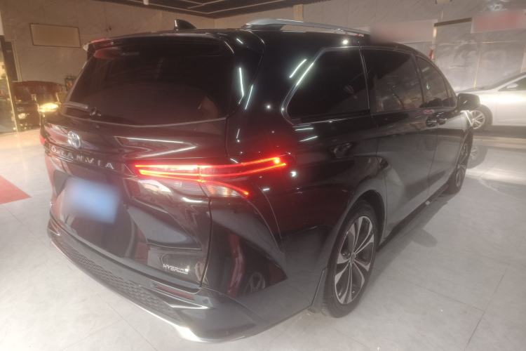 Used Toyota Granvia 2022 2.5L Hybrid Flagship Edition