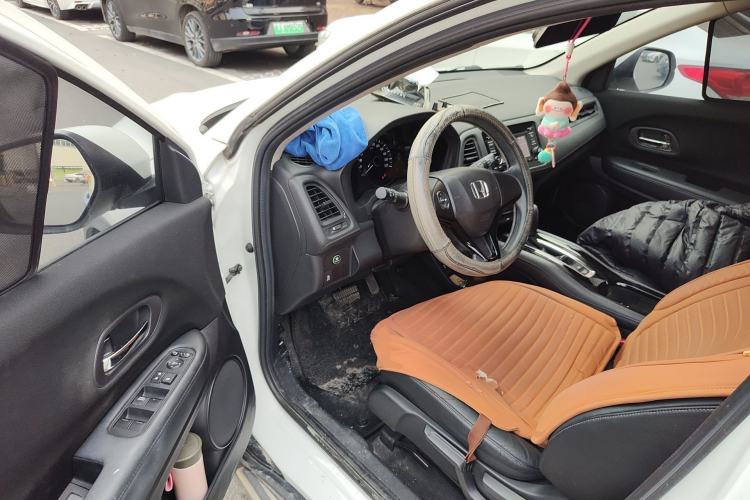 Used Honda Vezel 2017 1.8L CVT Front-Wheel Drive Pioneer Edition