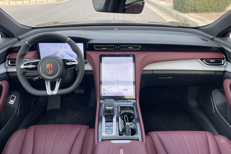 Used Hongqi H5 2025 2.0T Automatic Xuan Ying Edition
