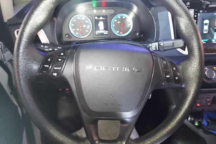 Used FORTHING Lingzhi M5 2022 Passenger Version Standard Model 9-Seater