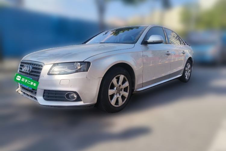 Used Audi A4L 2012 2.0 TFSI automatic Comfort trim level