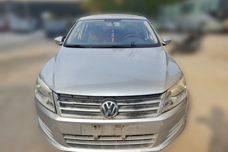 Used Volkswagen Santana 2013 1.6L Automatic Fashion Edition