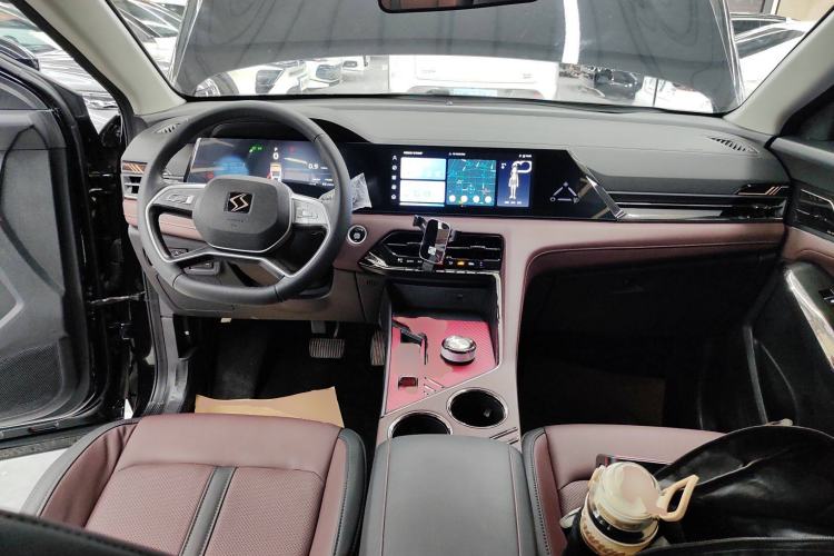 Used SOL X8 PLUS 2023 1.5 TGDI DCT Smart Edition 7-Seater