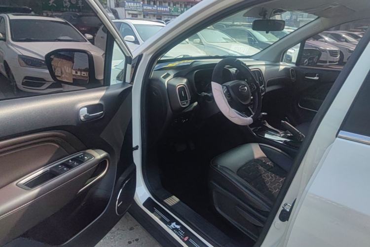 Used GAC Trumpchi GS3 2017 200T Automatic Elite Edition Driver Seat