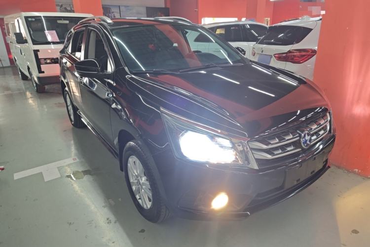 Used Venucia T70 2016 2.0L CVT Smart Choice Edition