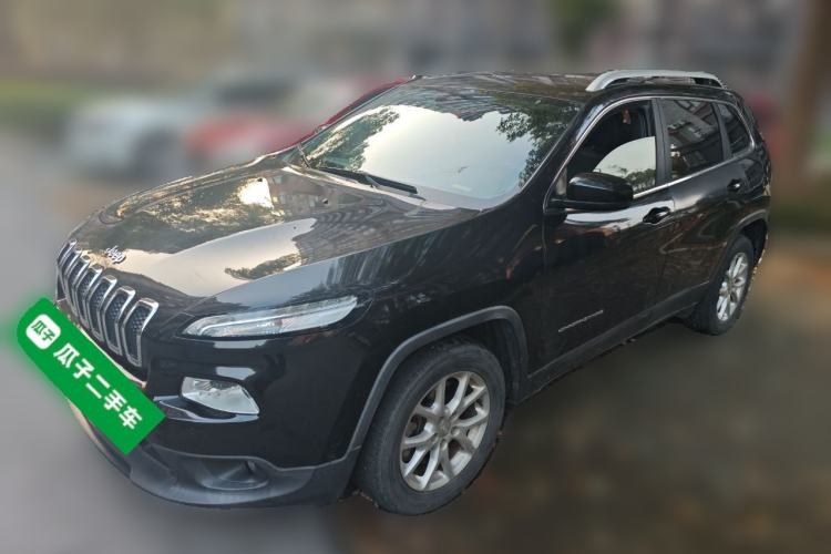 Used Jeep Cherokee 2016 2.0L Superior Edition