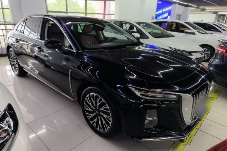 Used Hongqi H5 2024 2.0T Automatic Smart Connect Flagship Edition Front Right 45 Deg