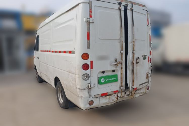 Used Wuling EV80 2022 Closed-Box Cargo Van Rear Left 45 Deg