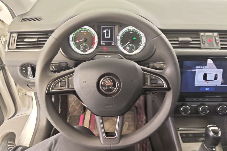 Used Skoda Octavia 2020 1.5L Automatic SmartDrive Luxury Edition Steering Wheel