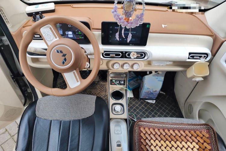 Used Wuling Hongguang MINIEV 2024 3rd Generation 215km Advanced Version
