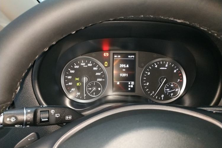 Used Mercedes-Benz Vito 2021 2.0T Elite Version 7 Seats