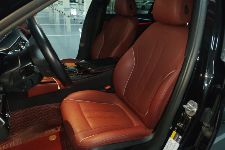 Used BMW 5 Series New Energy 2022 535Le M Sport Package Left Front Seat