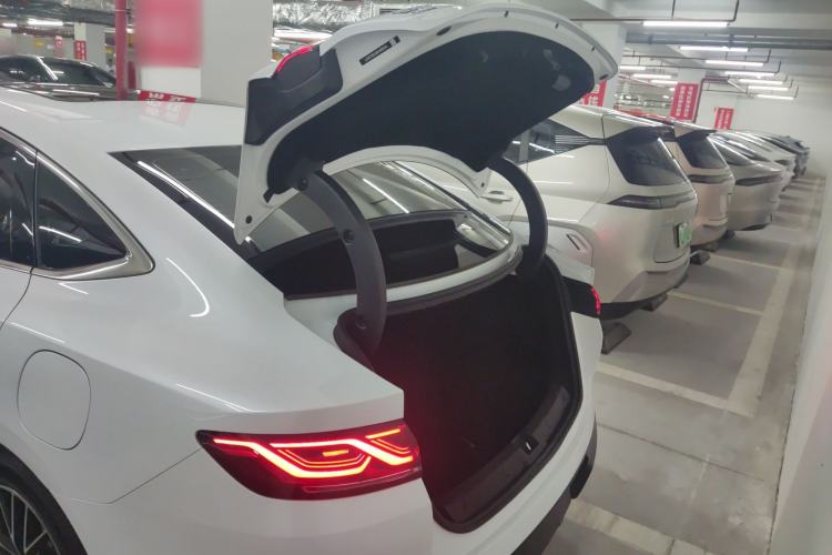 Used BYD Qin L 2024 DM-i 120KM Excellence Model Trunk