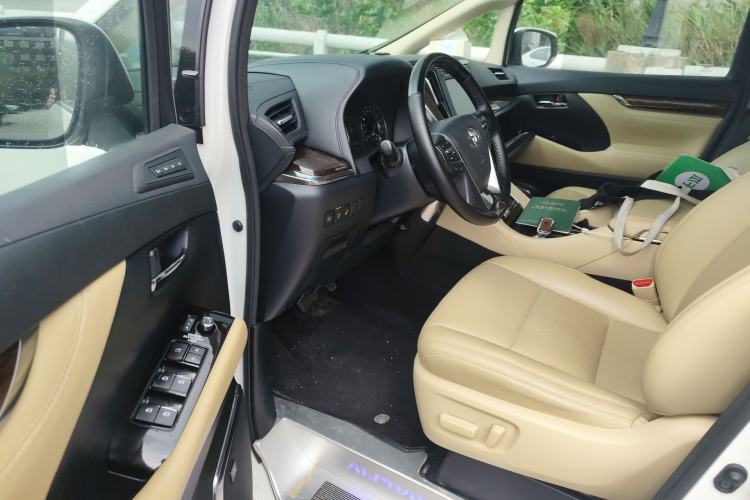 Used Toyota Alphard 2018 Revised Version 3.5L Luxury Edition Driver Seat