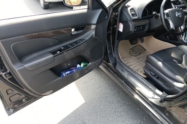 Used CHANGAN Raeton 2014 1.8T Automatic Prestige Anniversary Edition China IV Standard