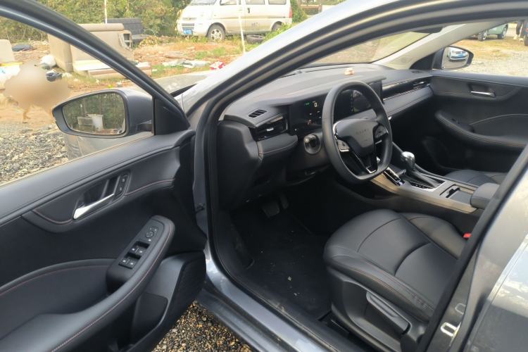 Used Roewe i5 2024 1.5L CVT Luxury Edition