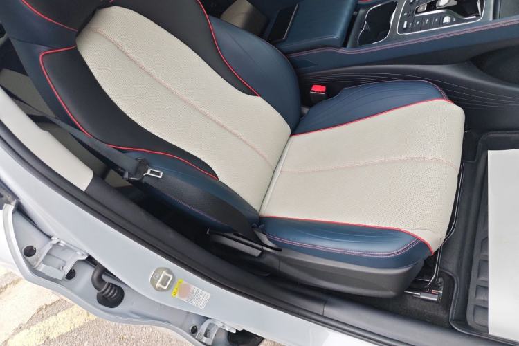 Used BYD Yuan PLUS 2022 510 km Flagship Version Right Front Seat