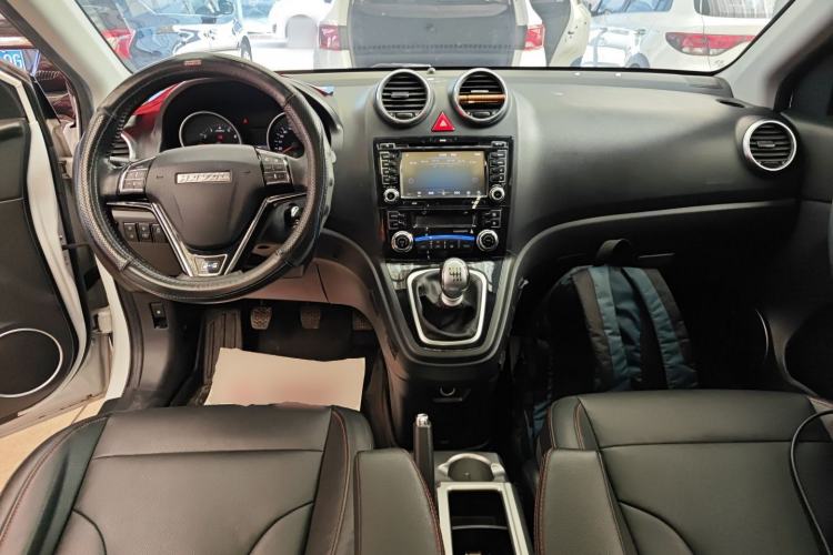 Used Haval H6 2015 Upgraded Model 1.5T Manual Two-Wheel Drive Elite Version