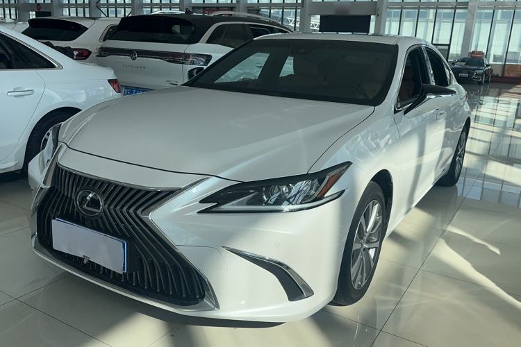 Used Lexus ES 2020 200 Excellence Edition