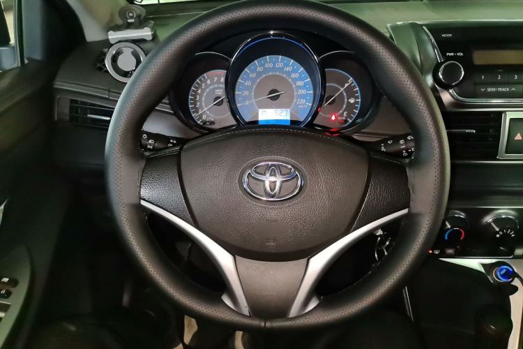 Used Toyota YARiS L Zhi Xuan 2015 1.5E Automatic Charm Edition