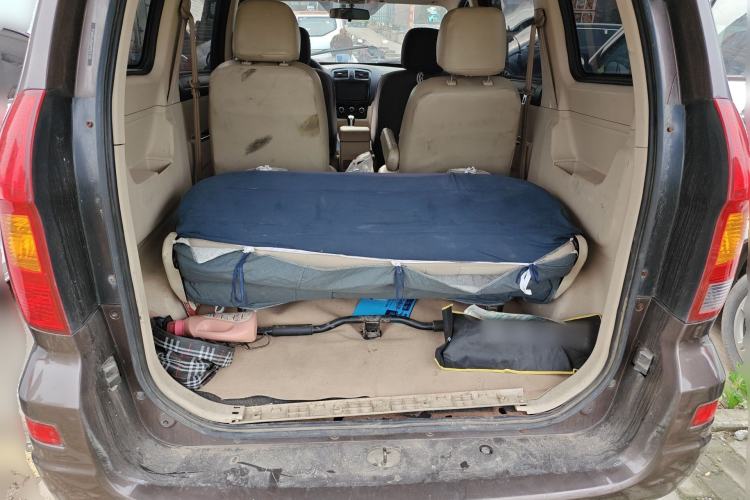 Used Dongfeng Fengon 330 2014 1.5L Manual Utility Version DK15 Trunk