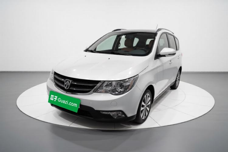 Used Baojun 730 2014 1.5L manual standard trim 7 seats