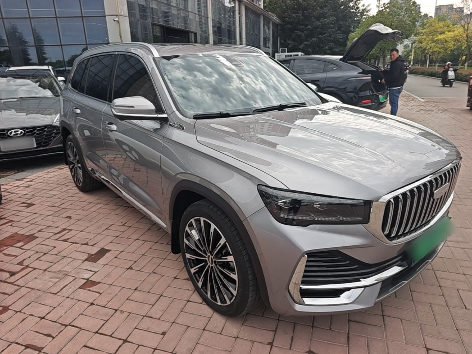 Geely Auto Monjaro L 2025 Dongfang Yao 2.0TD Automatic Lanxing Edition — снимка 3