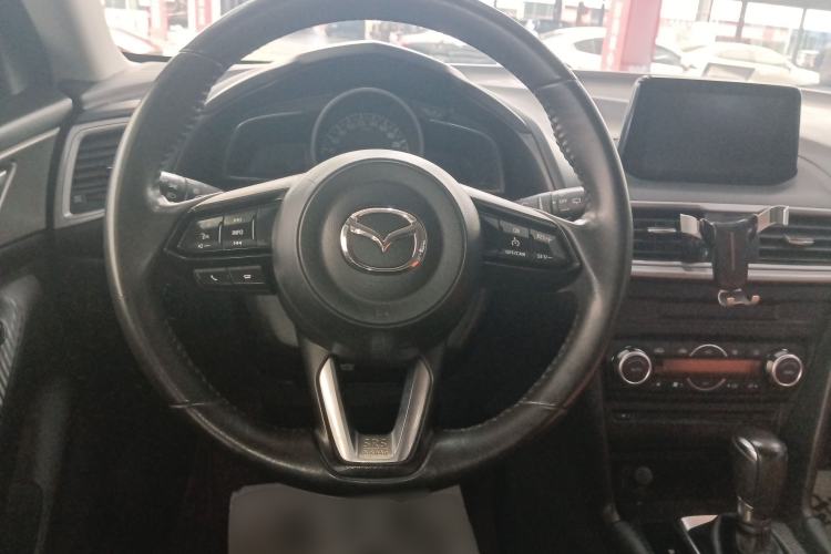 Used Mazda 3 Axela 2017 Hatchback 2.0L Automatic Luxury Model China VI Standard