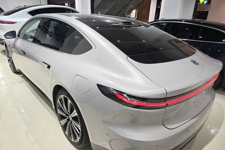 Used Nio ET7 2024 75 kWh Executive Signature Edition
