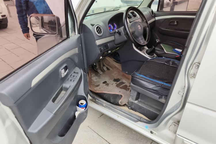 Used Suzuki Wagon R 2015 1.4L Manual All-Around Upgrade Version
