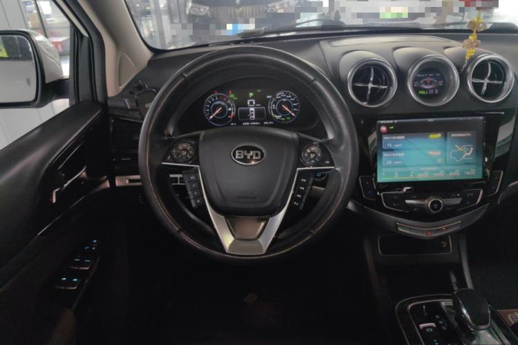 Used BYD Tang New Energy 2015 2.0T Four-Wheel-Drive Flagship Model Steering Wheel