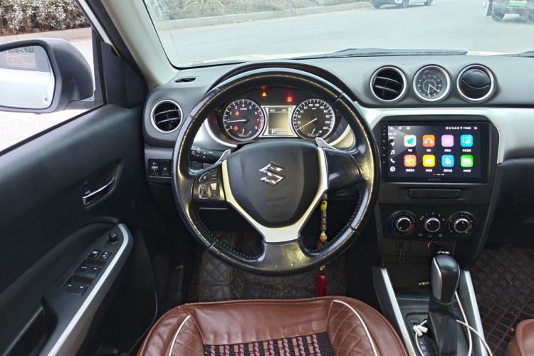Used Suzuki Vitara 2016 1.4T Automatic Two-Wheel Drive Elite Model Steering Wheel