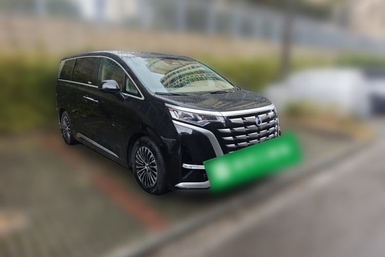 Used Denza D9 2022 DM-i 1040 Prestige Model