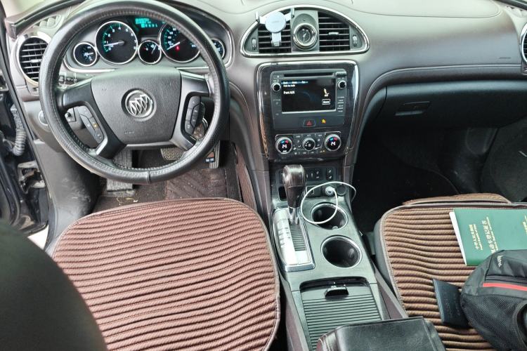 Used Buick Enclave 2014 3.6L Two-Wheel Drive Elite Comfort Version Center Console