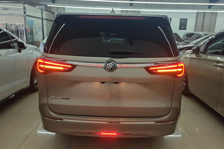 Used Buick GL8 2022 ES Landtrek 653T Luxury Edition
